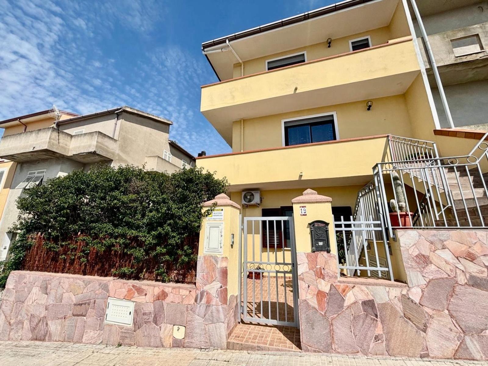 Bouganville Olmedo Buitenkant foto